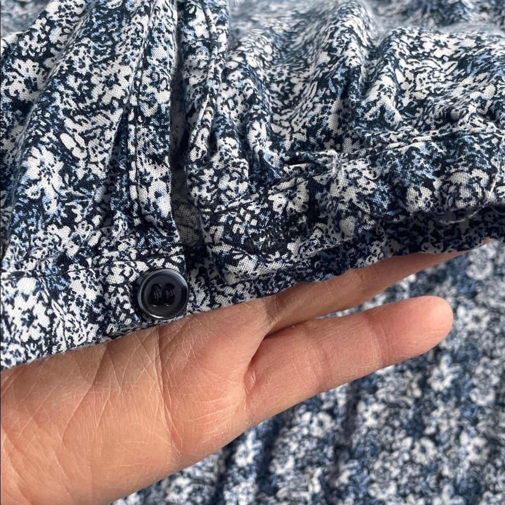 Jones New York Navy Floral Blouse - Picture 3 of 7